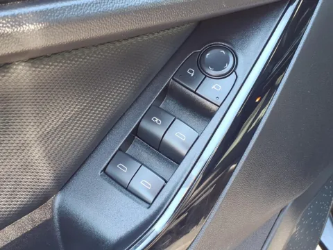 More photos of 2025 CHEVROLET EQUINOX LT at Bryan's Car Corner Chickasha, OK