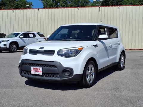 Photos of 2017 KIA SOUL for sale in Chickasha, OK at Bryan's Car Corner Chickasha