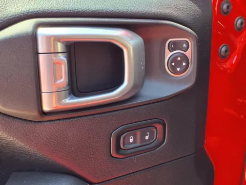 More photos of 2021 JEEP GLADIATOR RUBICON at Bryan's Car Corner Chickasha, OK