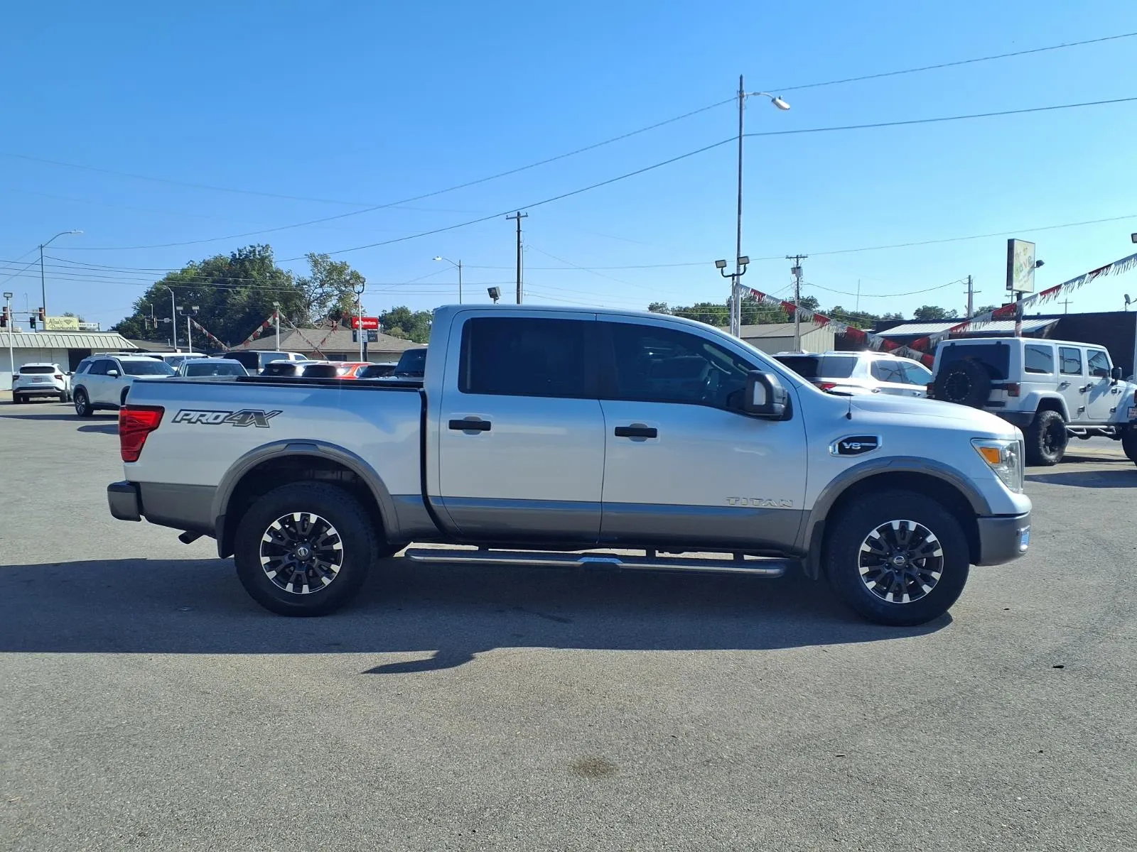 Nissan Titan photo 20