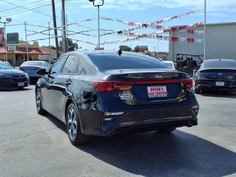 More photos of 2021 KIA FORTE FE at Bryan's Car Corner Chickasha, OK