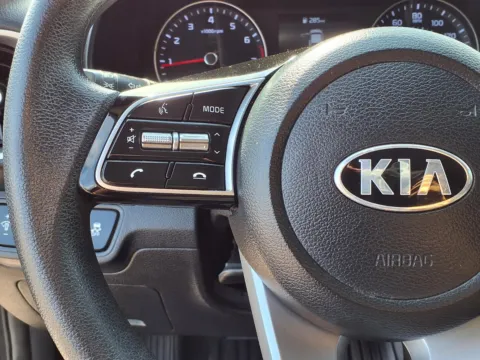 More photos of 2021 KIA FORTE FE at Bryan's Car Corner Chickasha, OK