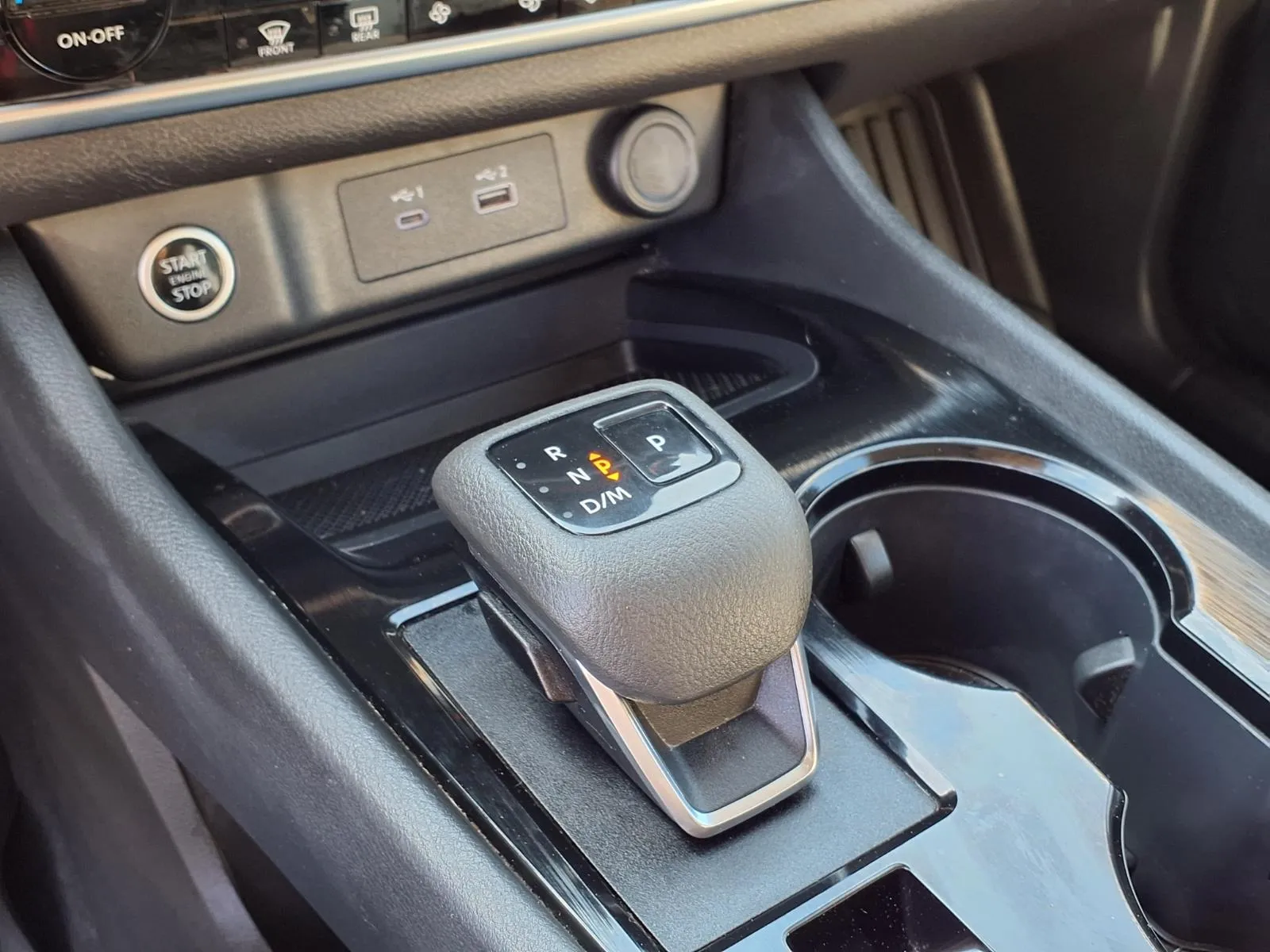 Nissan Rogue photo 10