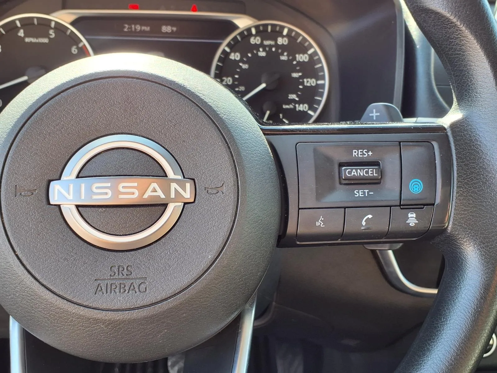 Nissan Rogue photo 6