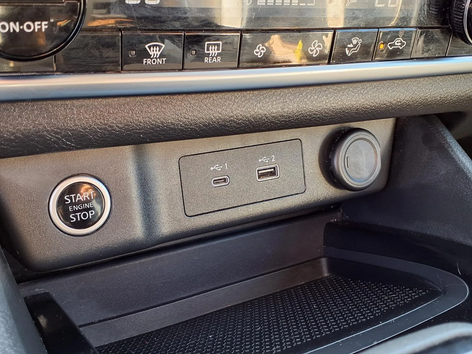 Nissan Rogue photo 9