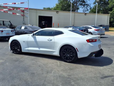More photos of 2016 CHEVROLET CAMARO LT at Bryan's Car Corner Chickasha, OK