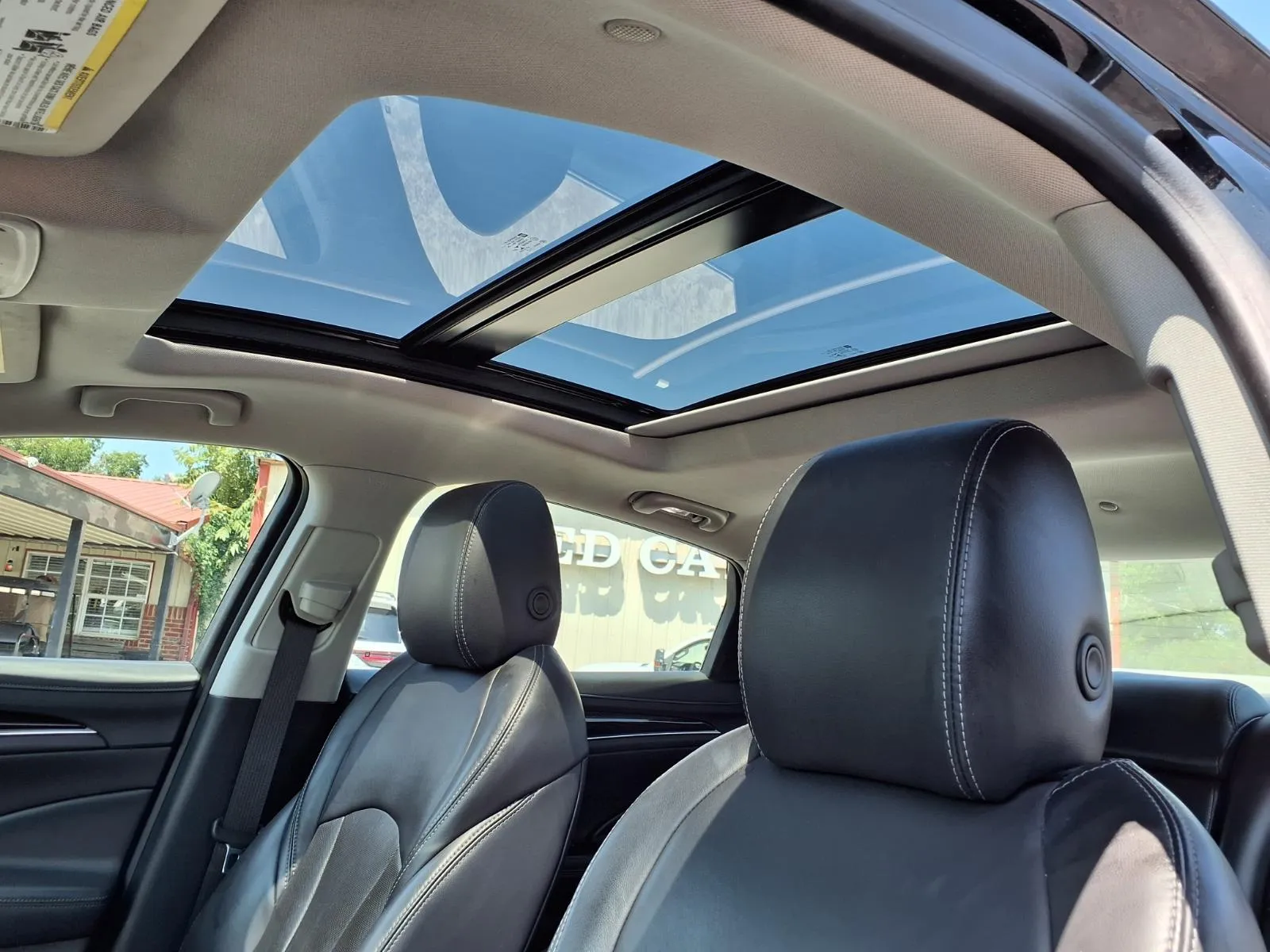 Buick LaCrosse photo 13