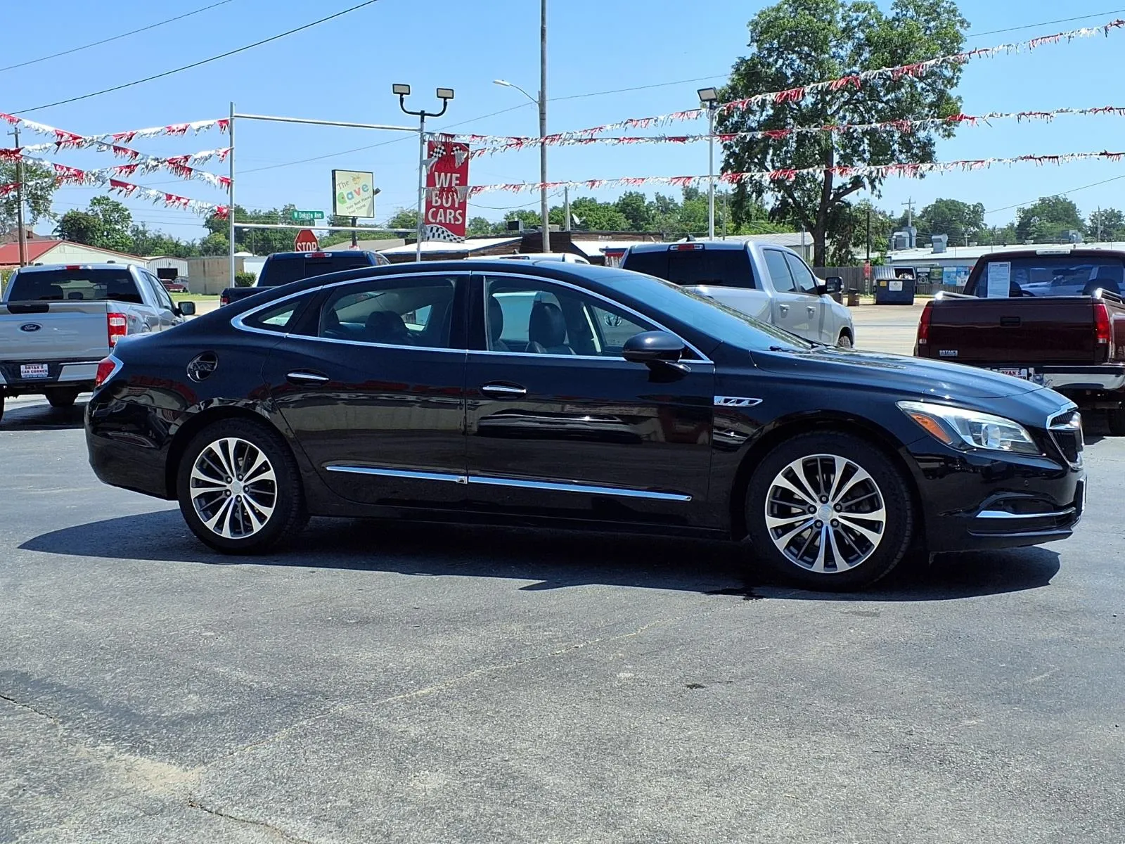 Buick LaCrosse photo 21
