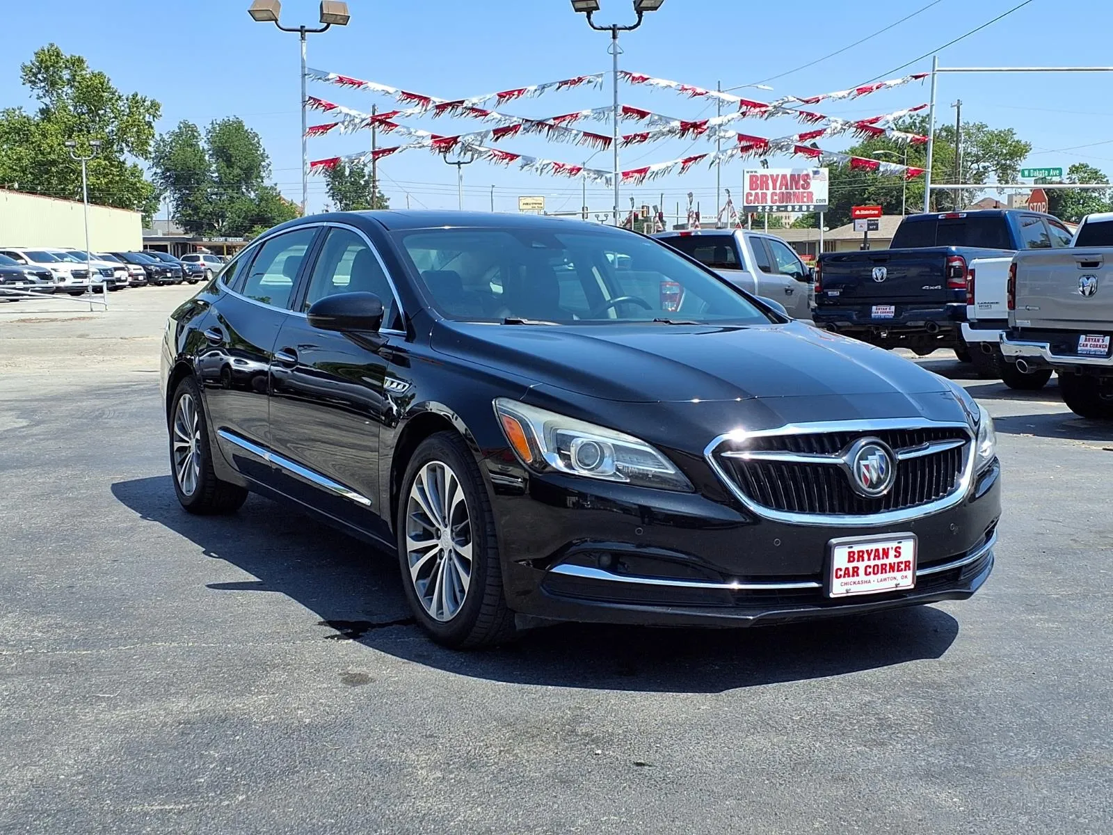 Buick LaCrosse photo 23