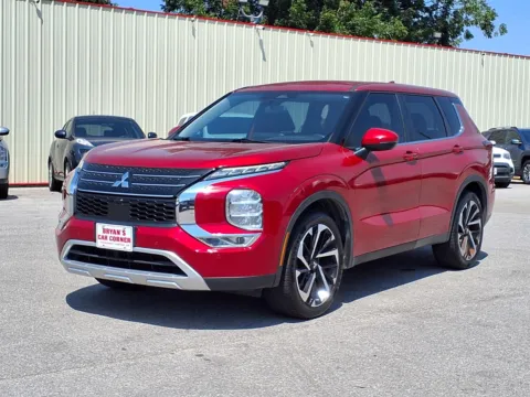 Photos of 2023 MITSUBISHI OUTLANDER SE for sale in Chickasha, OK at Bryan's Car Corner Chickasha