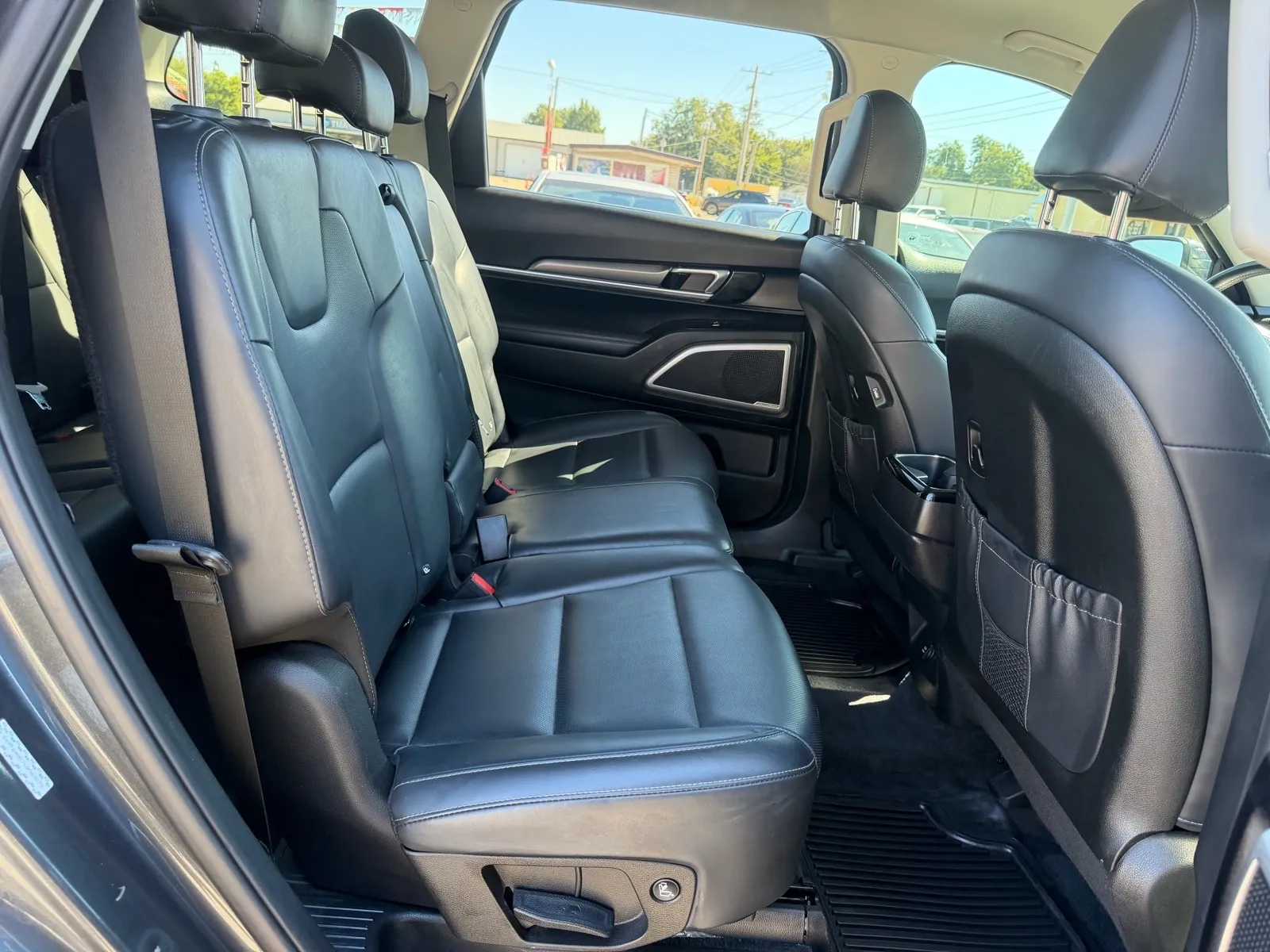 Kia Telluride photo 14