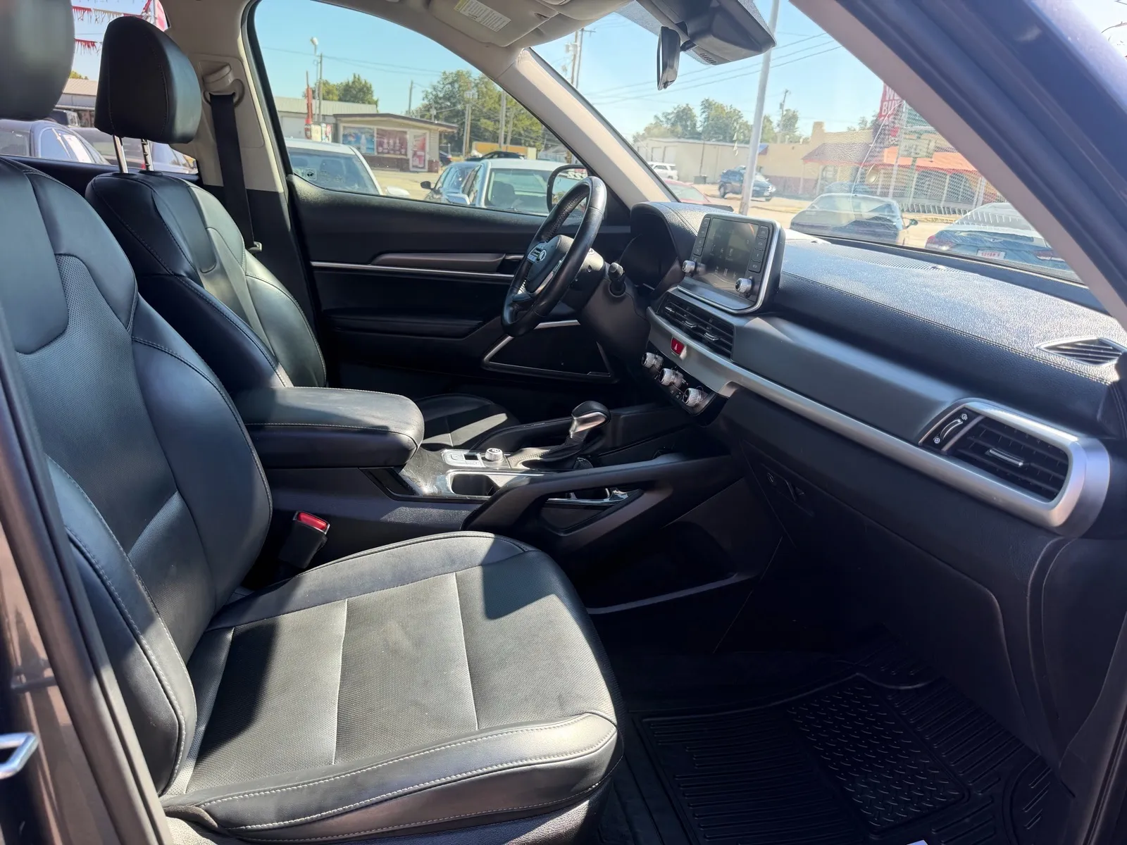 Kia Telluride photo 15