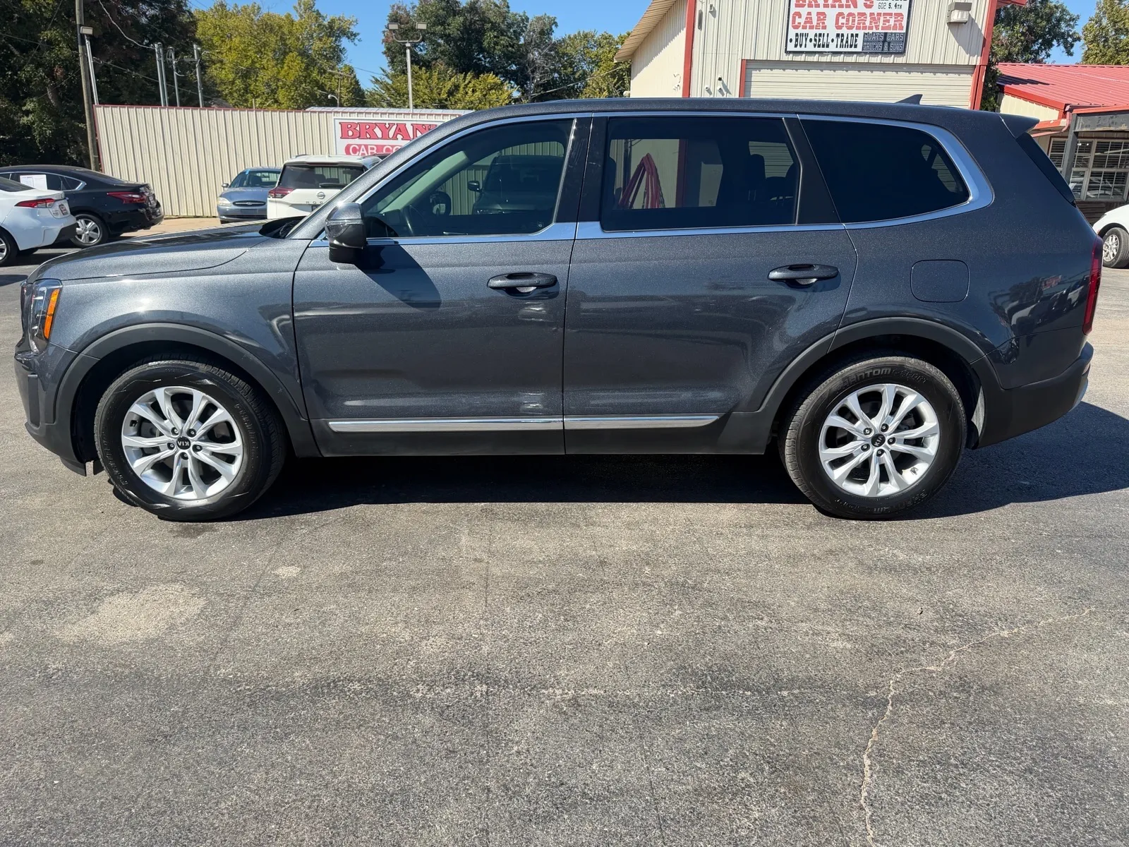 Kia Telluride photo 2