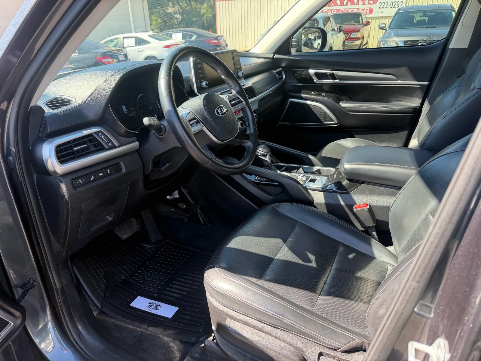 Kia Telluride photo 9