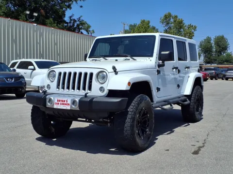 White 2017 JEEP WRANGLER SAHARA for sale in Chickasha, OK