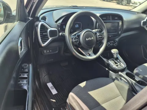 More photos of 2024 KIA SOUL LX at Bryan's Car Corner Chickasha, OK