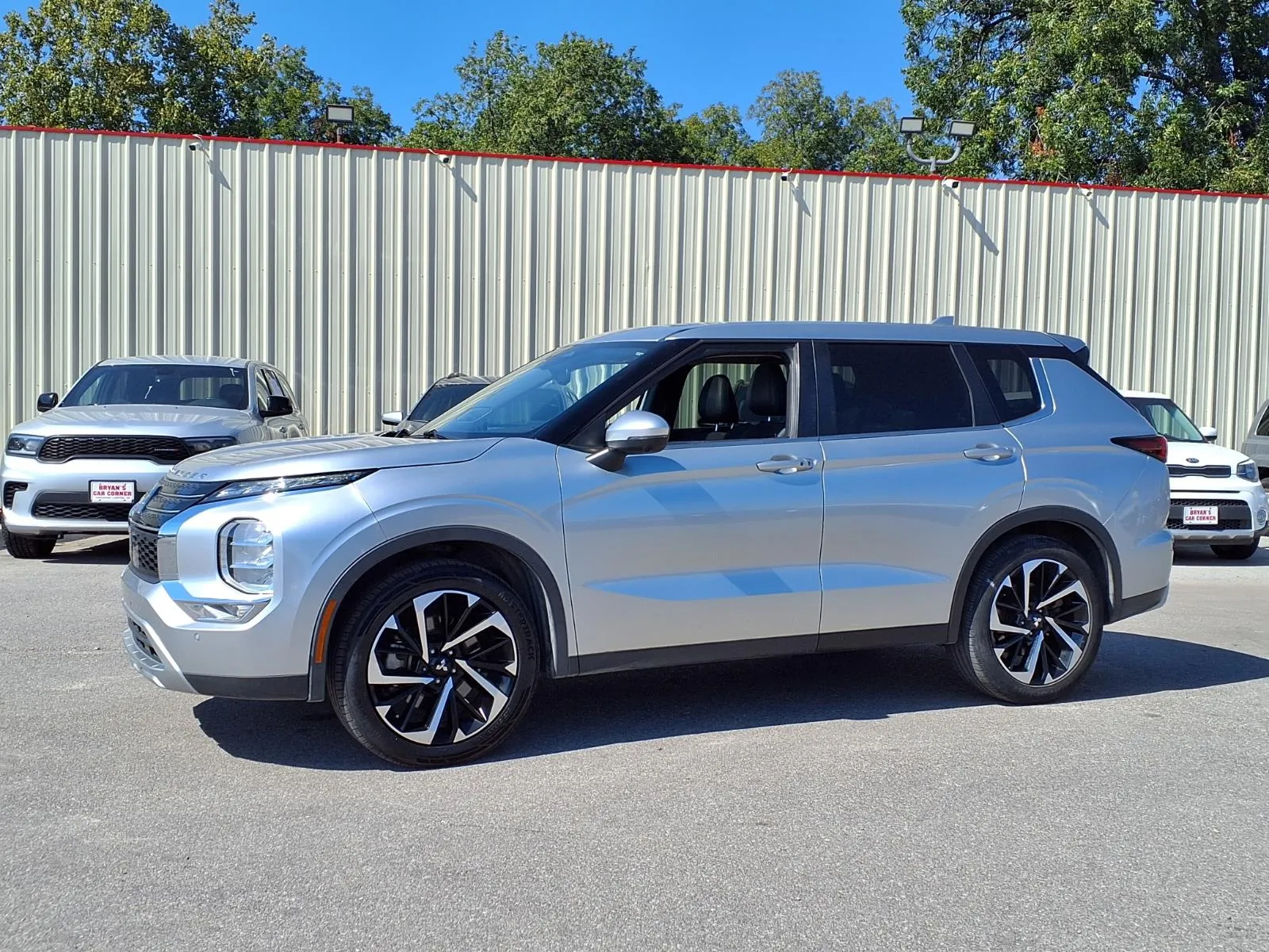 Mitsubishi Outlander photo 16