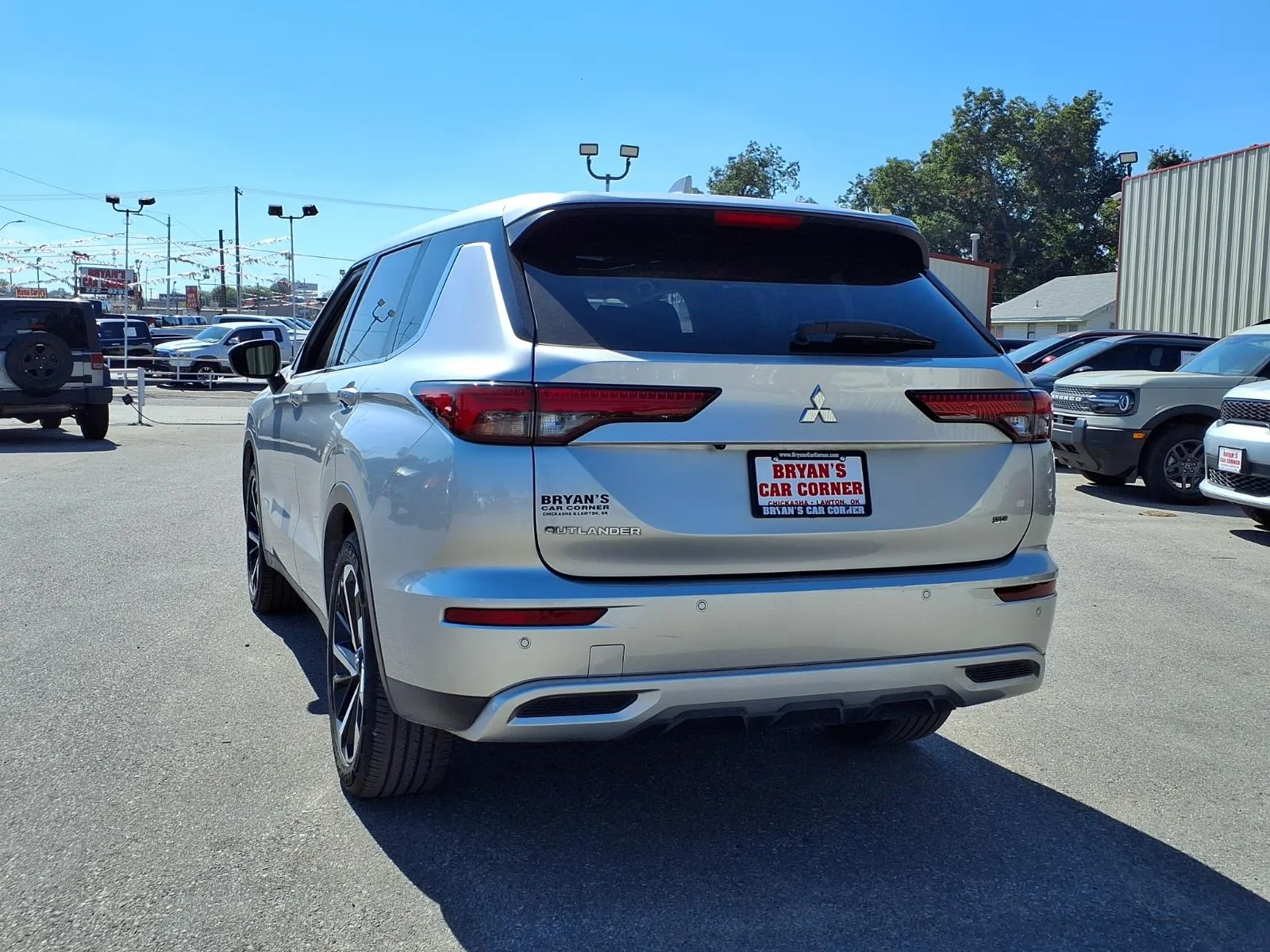 Mitsubishi Outlander photo 3