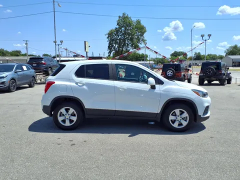 Another view of 2020 CHEVROLET TRAX LS for sale in Chickasha, OK at Bryan's Car Corner Chickasha