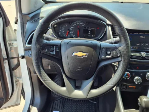 More photos of 2020 CHEVROLET TRAX LS at Bryan's Car Corner Chickasha, OK