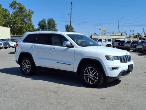 Photos of 2018 JEEP GRAND CHEROKEE LIMITED for sale in Chickasha, OK at Bryan's Car Corner Chickasha