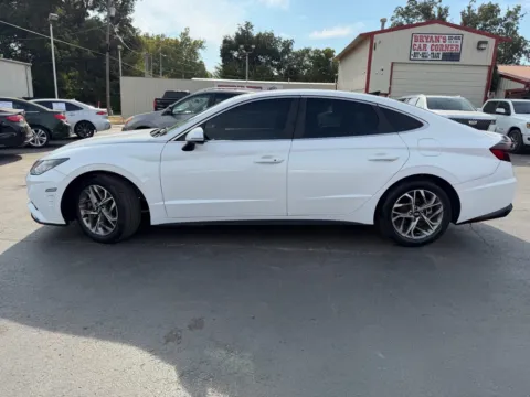 Photos of 2022 HYUNDAI SONATA SEL for sale in Chickasha, OK at Bryan's Car Corner Chickasha