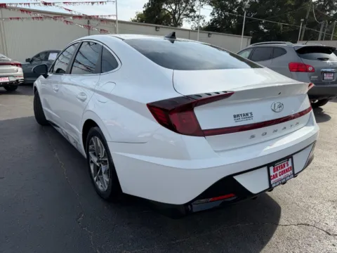 Another view of 2022 HYUNDAI SONATA SEL for sale in Chickasha, OK at Bryan's Car Corner Chickasha