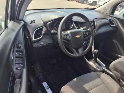 More photos of 2020 CHEVROLET TRAX LS at Bryan's Car Corner Chickasha, OK