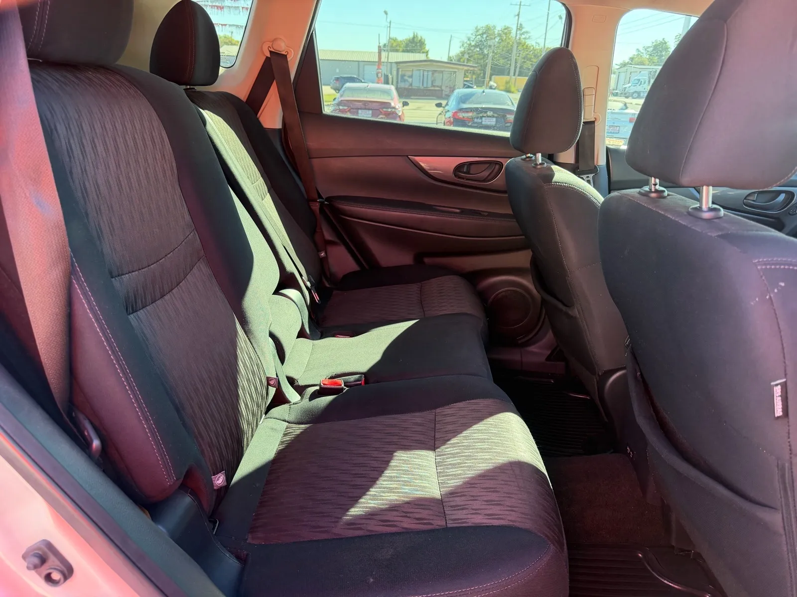 Nissan Rogue photo 11