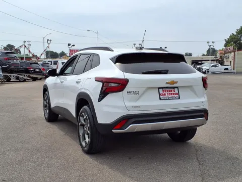 Another view of 2025 CHEVROLET TRAX 1LT for sale in Chickasha, OK at Bryan's Car Corner Chickasha