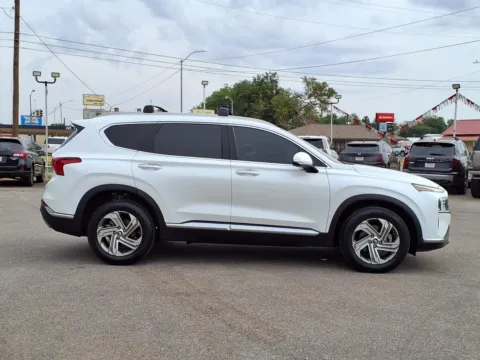 Photos of 2022 HYUNDAI SANTA FE SEL for sale in Chickasha, OK at Bryan's Car Corner Chickasha