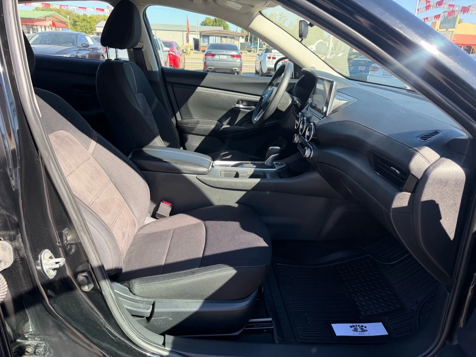 Nissan Sentra photo 13