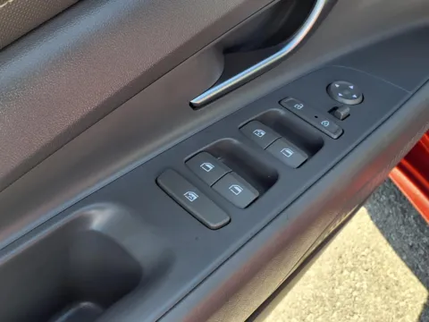 More photos of 2022 HYUNDAI ELANTRA SEL at Bryan's Car Corner Chickasha, OK