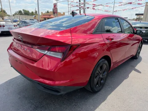 More photos of 2022 HYUNDAI ELANTRA SEL at Bryan's Car Corner Chickasha, OK