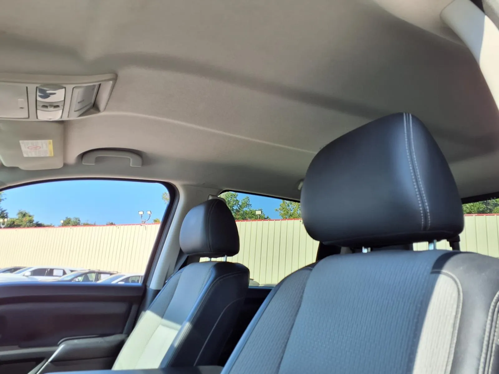 Nissan Titan photo 12