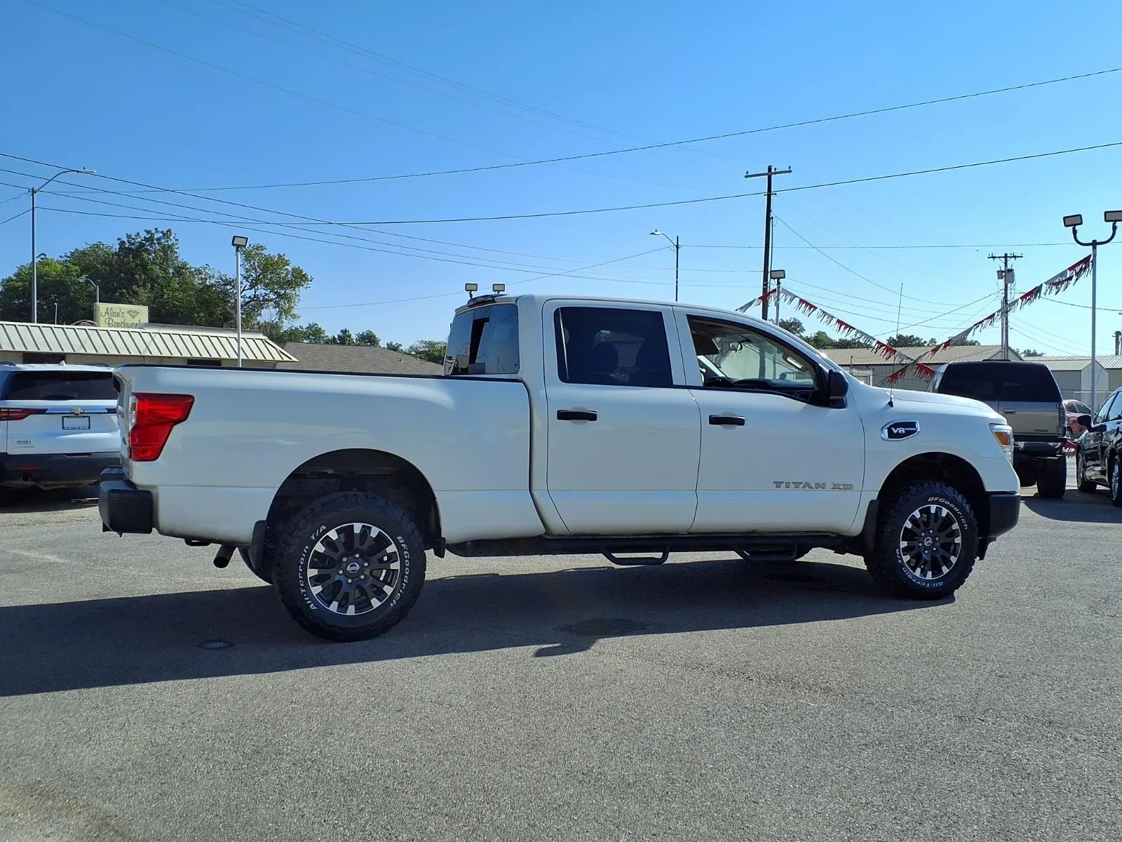 Nissan Titan photo 21