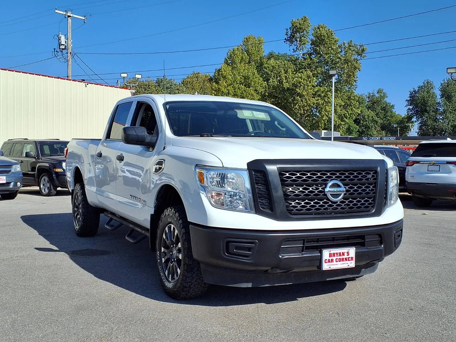 Nissan Titan photo 24