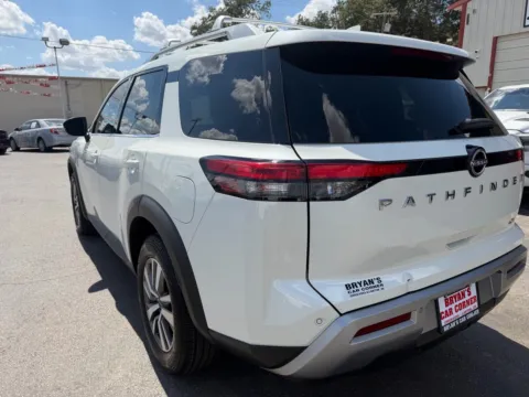 Another view of 2022 NISSAN PATHFINDER SL for sale in Chickasha, OK at Bryan's Car Corner Chickasha