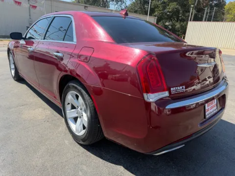 Another view of 2020 CHRYSLER 300 LIMITED for sale in Chickasha, OK at Bryan's Car Corner Chickasha
