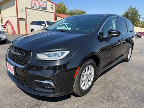 Unknown 2023 CHRYSLER PACIFICA TOURING L for sale in Chickasha, OK