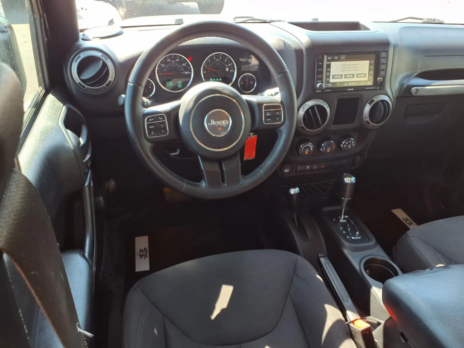 Jeep Wrangler photo 13