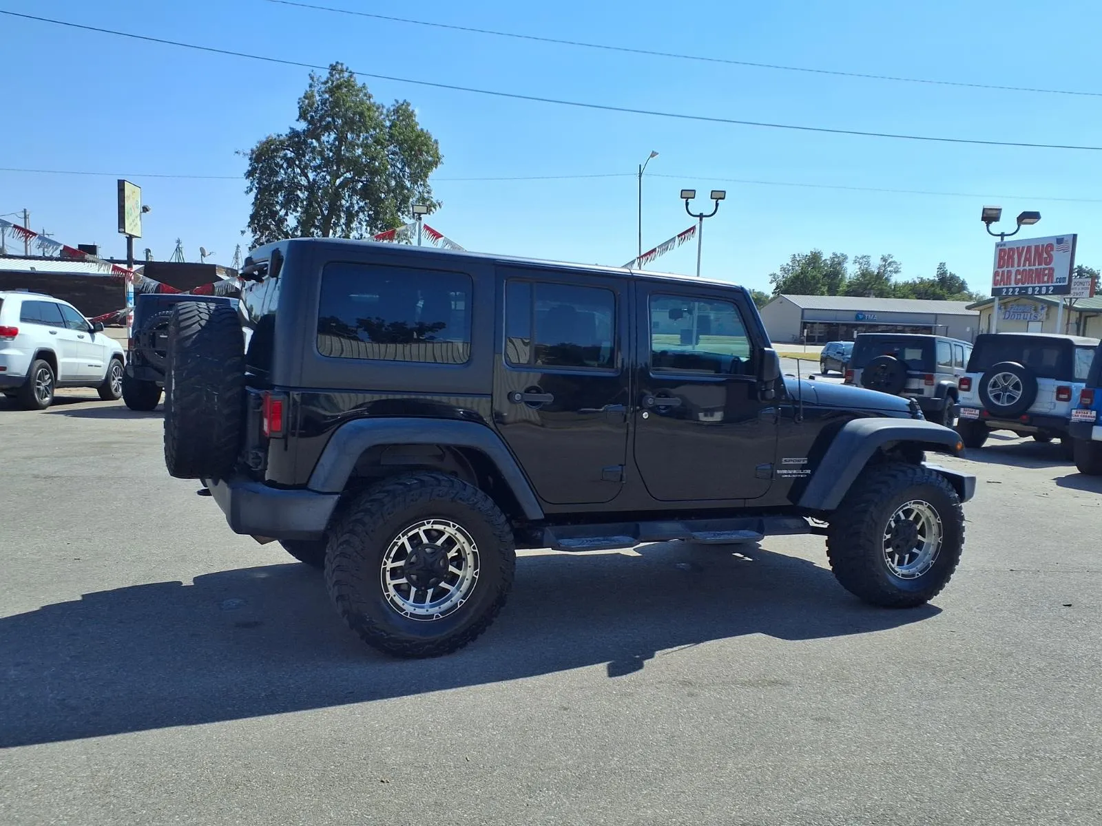 Jeep Wrangler photo 21