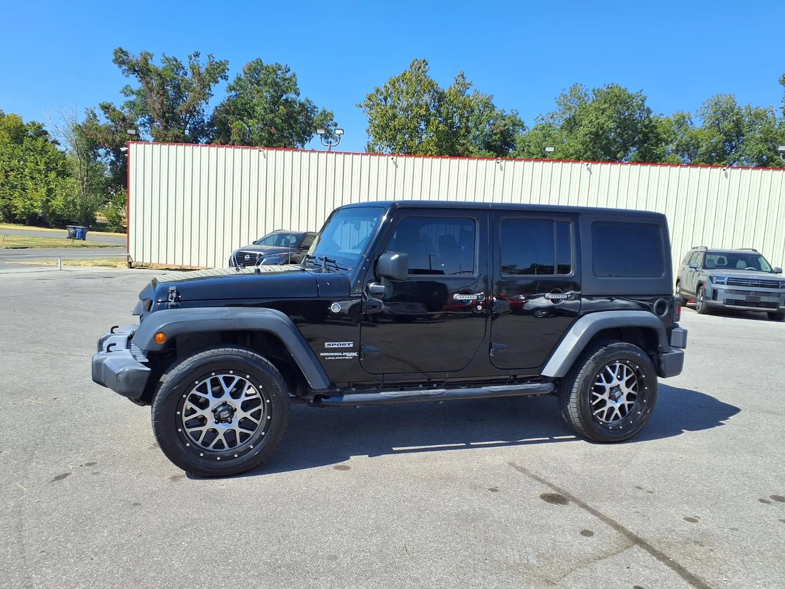 Jeep Wrangler photo 17