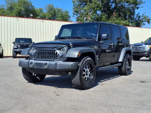 Black 2018 JEEP WRANGLER UNLIMI SPORT for sale in Chickasha, OK