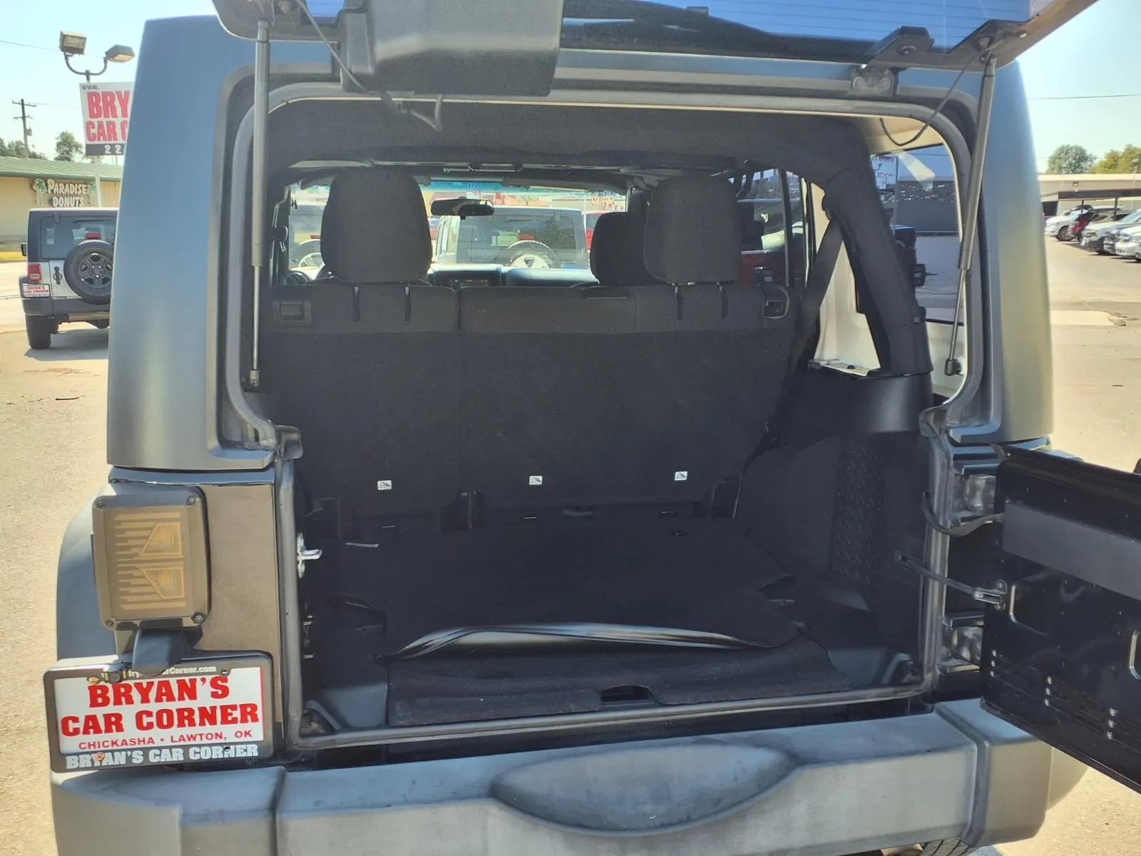 Jeep Wrangler photo 20