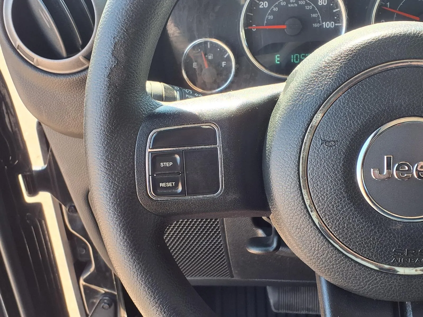 Jeep Wrangler photo 6
