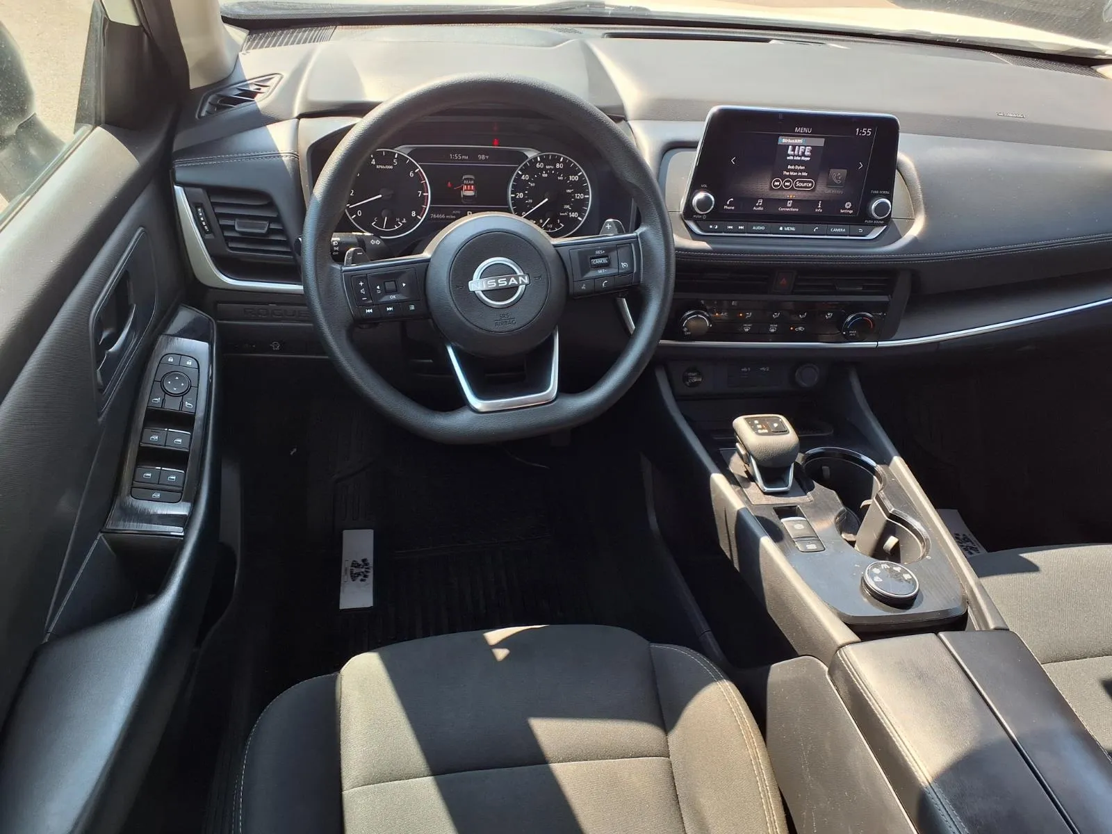Nissan Rogue photo 12