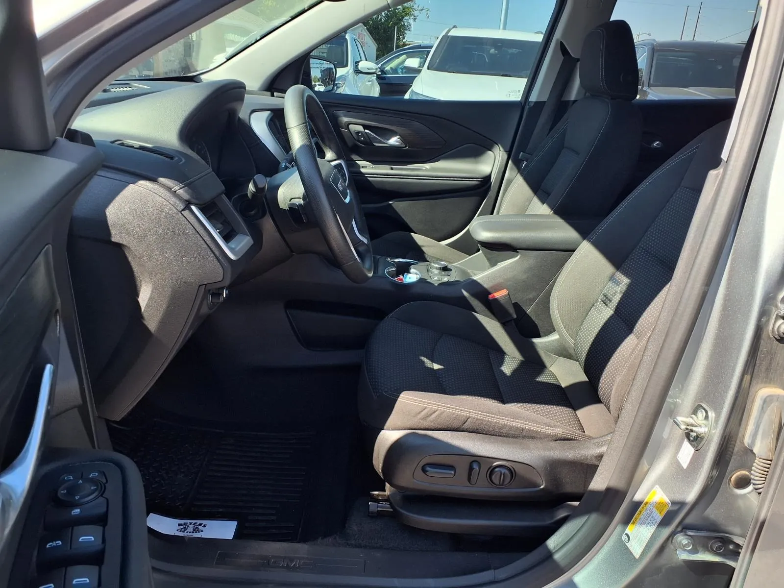 GMC Terrain photo 10