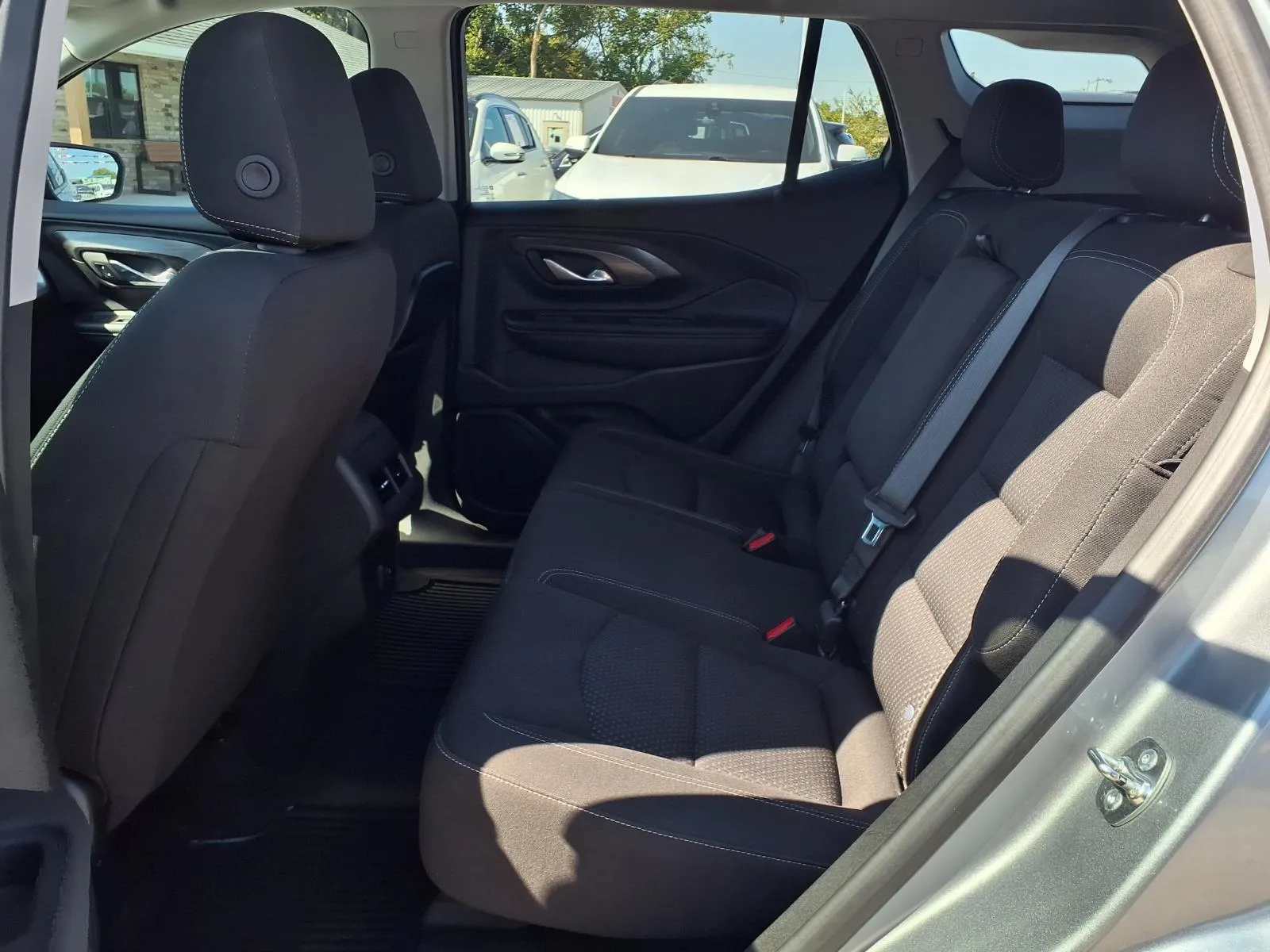 GMC Terrain photo 11