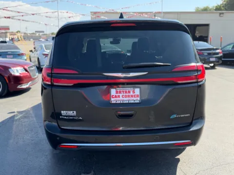 More photos of 2023 CHRYSLER PACIFICA HYBRID TOURING L at Bryan's Car Corner Chickasha, OK